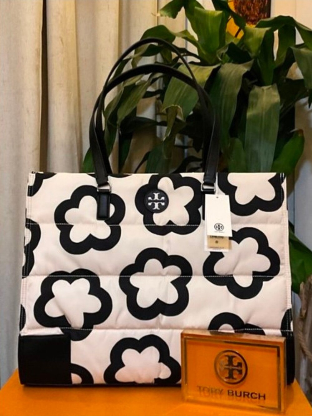 ♦️♦️ NEW WITH TAGS!  TORY BURCH BLACK AND WHITE NYLON ELLA TOTE♦️♦️